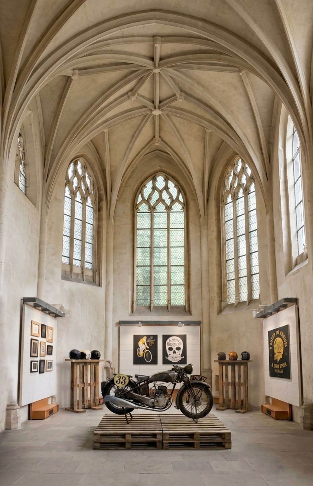 BDX-LAX Faraway So Close #3 — contemporary urban art exhibition at Espace Saint-Rémi, Bordeaux, by BMD Design.